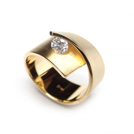 Calla ring