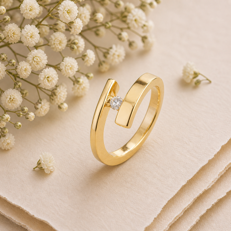 Smeedring met diamant in klemzetting