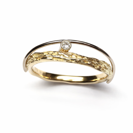  Grillige ring met boogje
