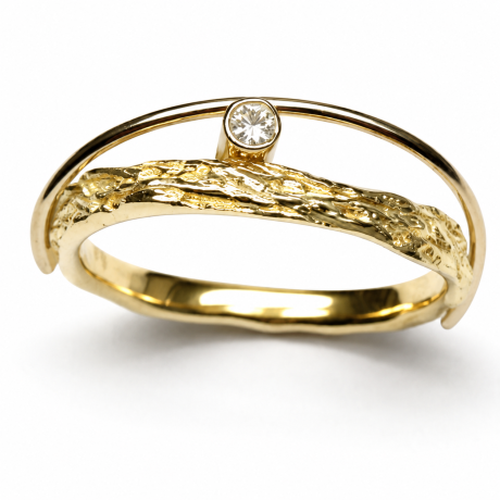  Grillige ring met boogje