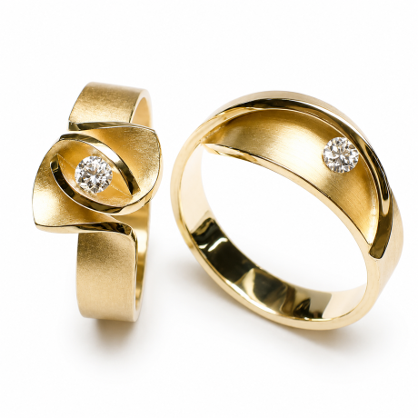 Iris en Magnolia ring