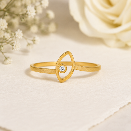 Geelgouden ring navet met diamant
