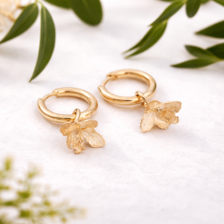 Ooringen met Thuja bloempjes