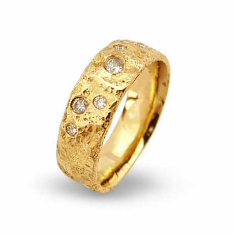 Trouwringen vuurring breed