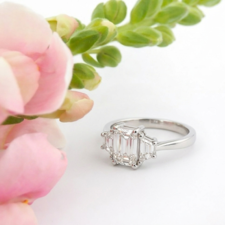 Witgouden ring met lab grown diamanten