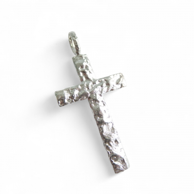 Zilveren hanger "kruis met gesmolten structuur"