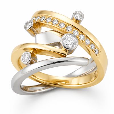 Bicolor smeedring met eigen diamanten Zuurdeeg en Ockels
