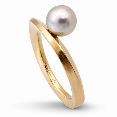 witgouden ring gemaakt van eigen goud met parel Zuurdeeg en Ockels